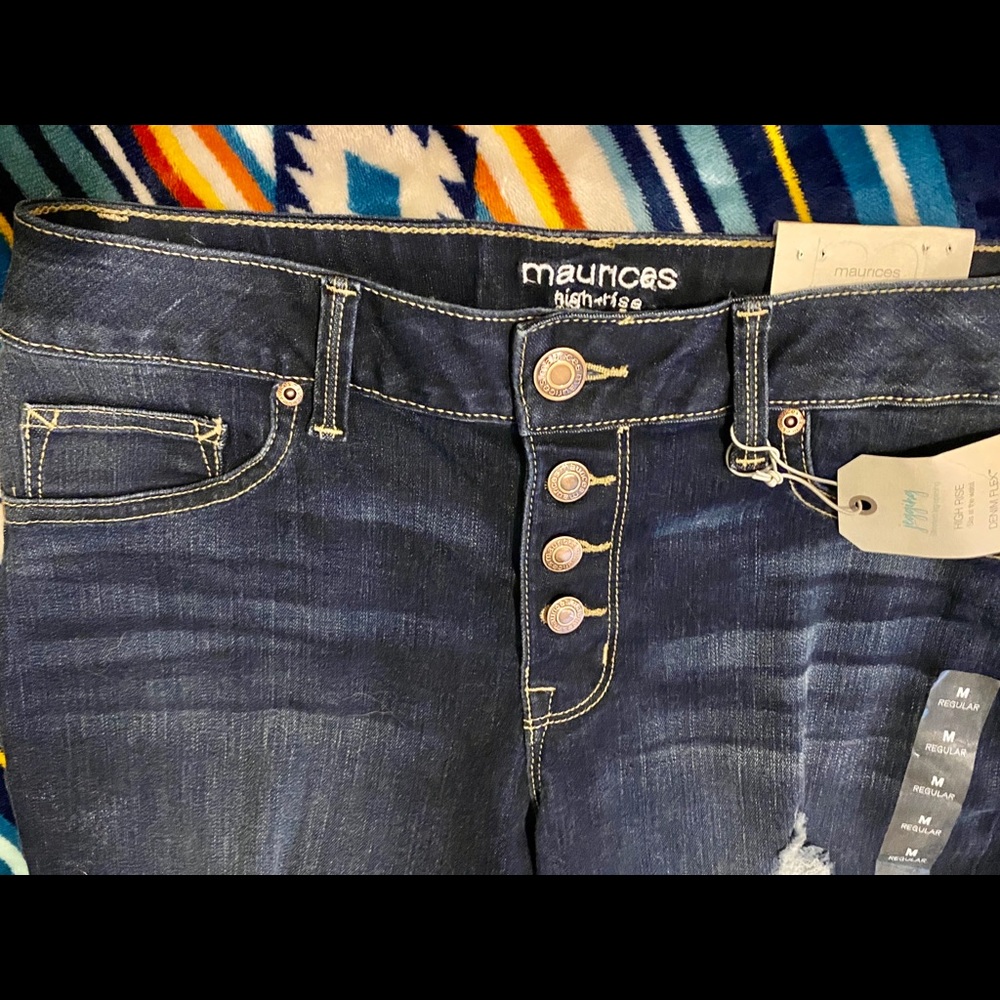 Maurices jeans
